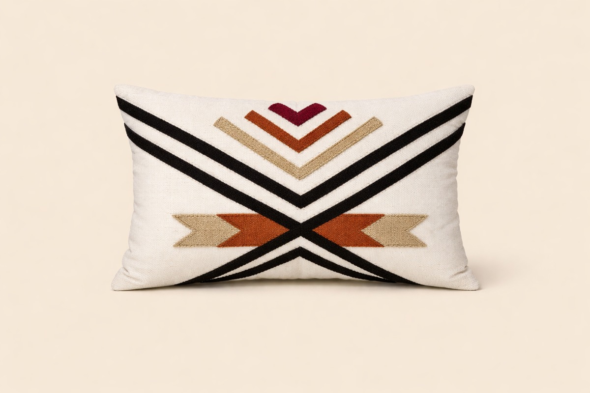 Geometrik Nakış Kırlent