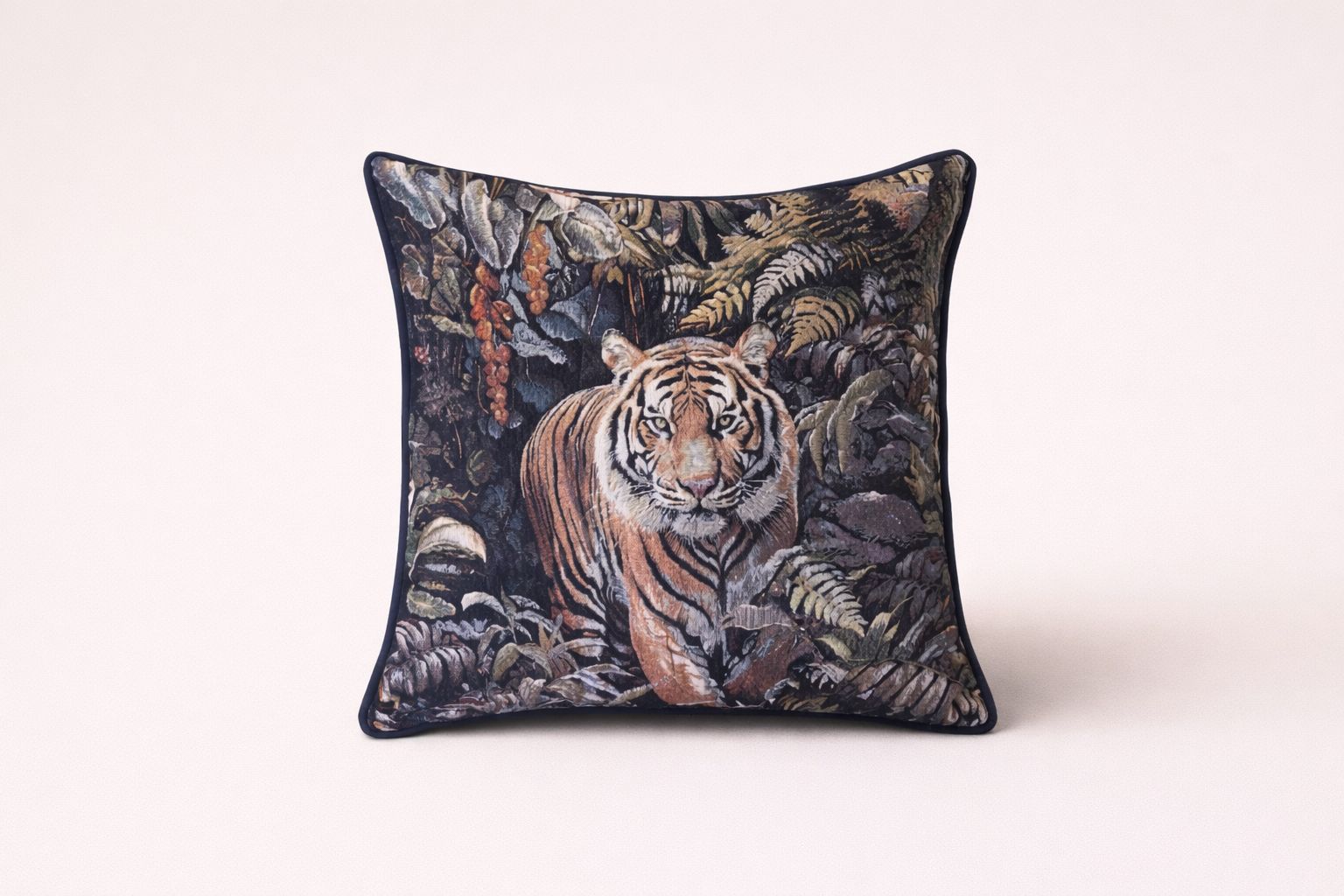 Kaplan Desenli Goblen Kırlent